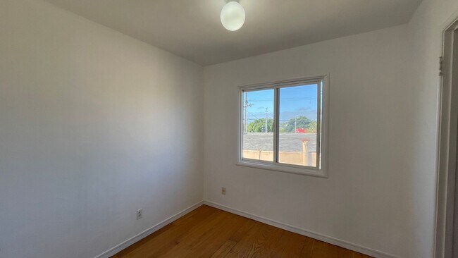 Photo - 1910-1910 42nd Ave Unit 1910 42nd Ave