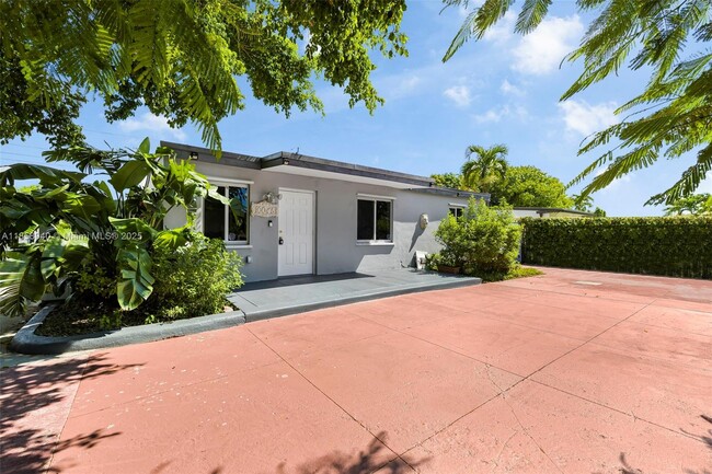 Photo - 10045 SW 51st Terrace House