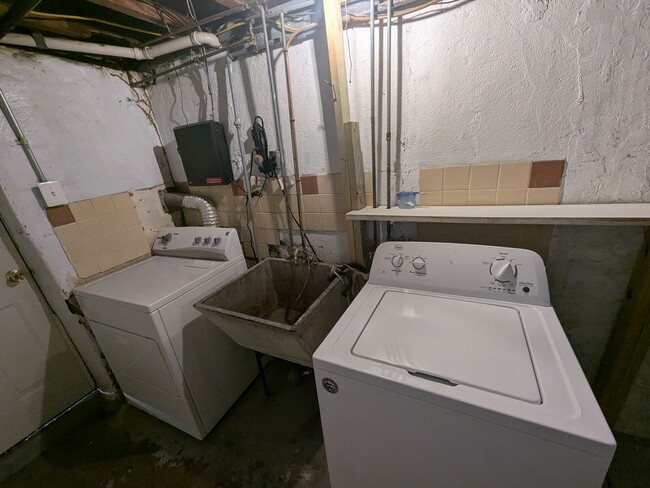 Photo - Large Home - Holmesburg