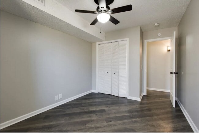 Photo - 441 Harding Pl Unidad A13