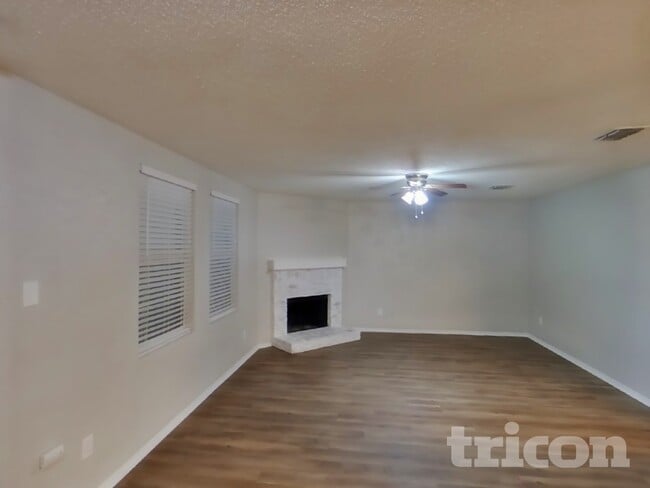 Photo - 2641 Bandera Pl