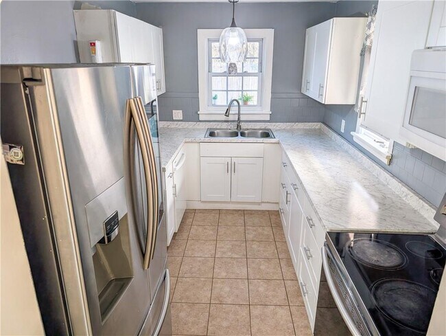 Photo - 136 Chatham St