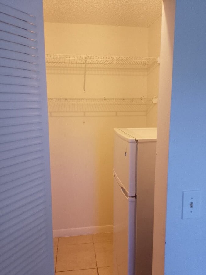 Photo - 605 Margate Ct