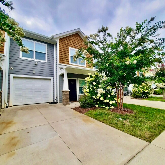 Building Photo - 1025 Baldwin Commons Dr Rental