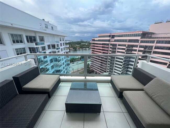 Photo - 5161 Collins Ave Unit 1711