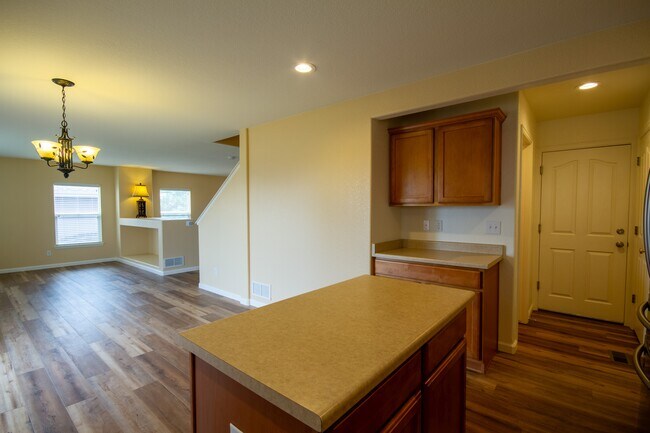 Photo - 5747 Jaguar Way