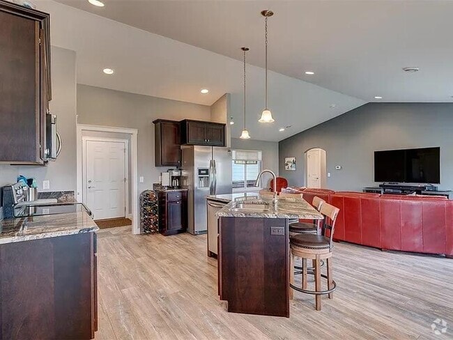 Building Photo - 1455 Shoshone Dr Rental