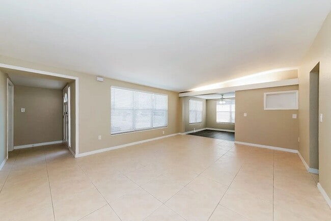 Photo - 6126 Nutmeg Ave