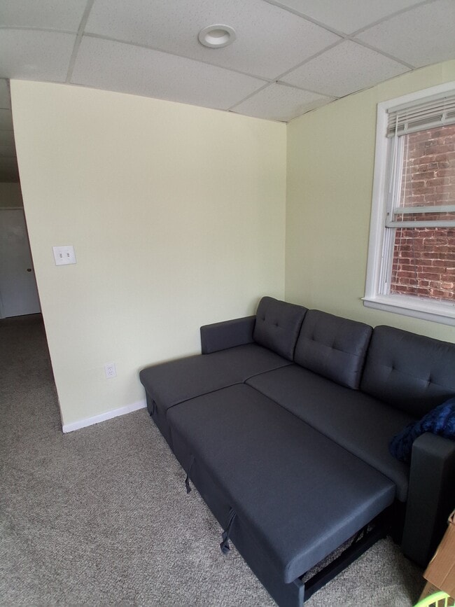 4825 Atlantic Ave Unit 2