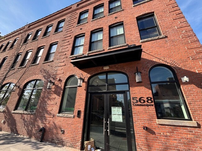 Building Photo - 568 Communipaw Ave