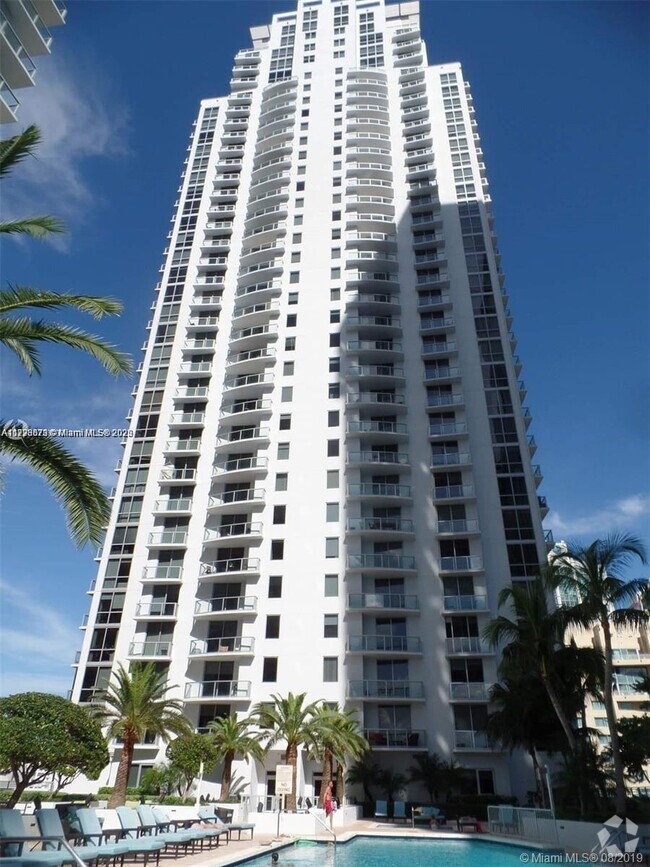 Building Photo - 1050 Brickell Ave Unit 1420 Rental