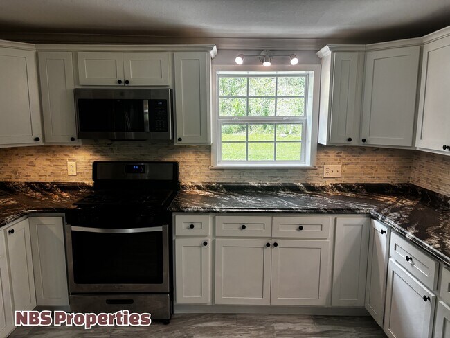 Photo - 143 McCully Ln