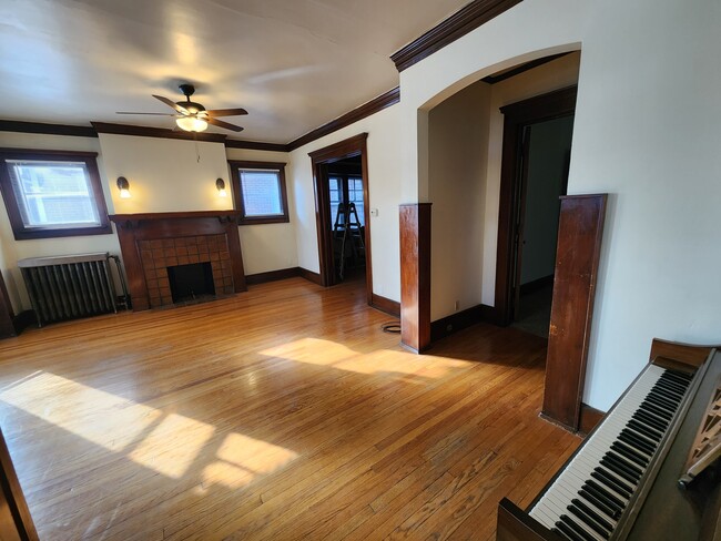 Livingroom (Empty)