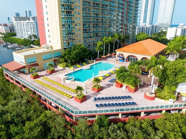 Photo - 16900 N Bay Rd