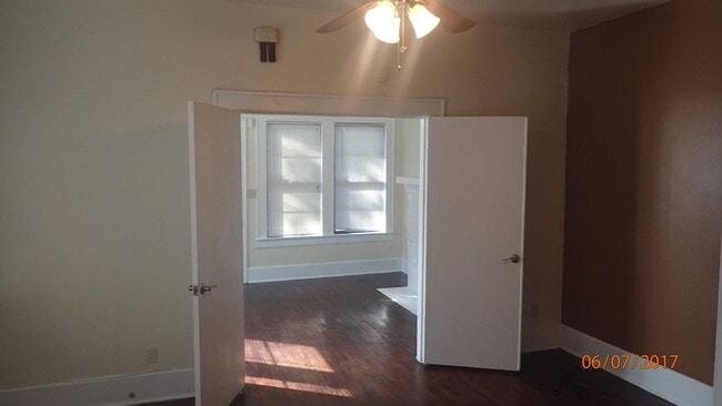 Photo - 1 Bed, 1 Bath duplex in Junius Heights
