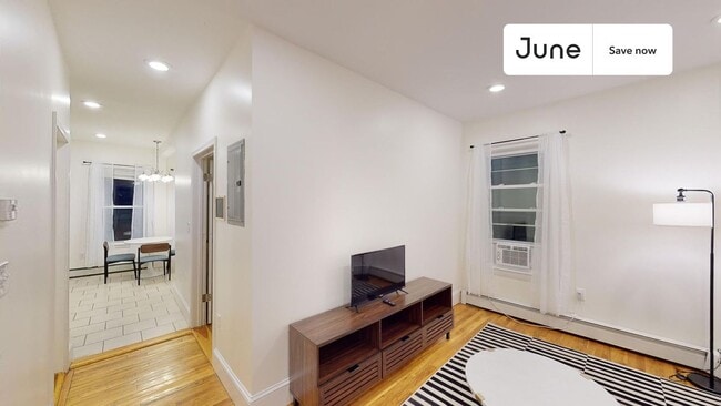 Photo - 21 Rossmore St