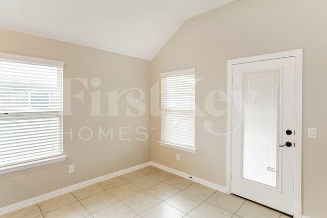 Photo - 1025 Twisting Ridge Terrace