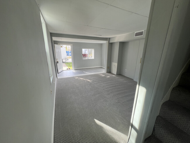 Photo - 2511 S Snyder Ave