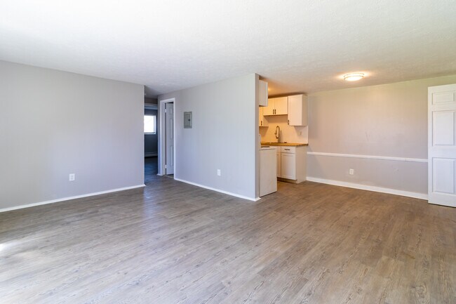 Upgraded Suite - Valley Park Apartments