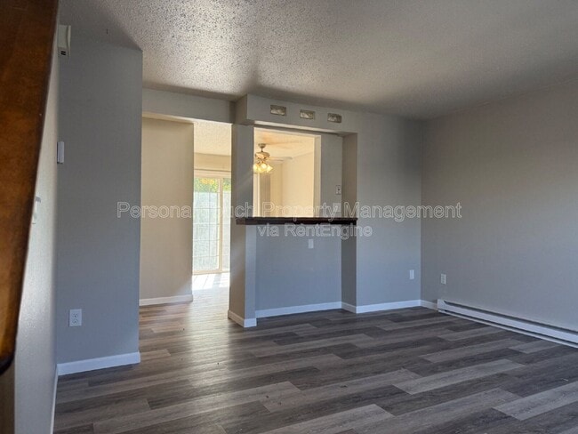 Photo - 214 5th St NW