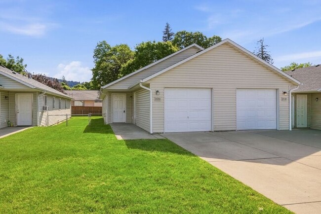 Photo - 1720 N 5th St
