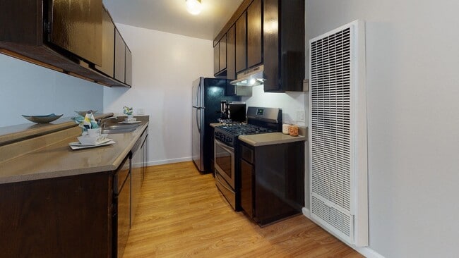Executive House Apartments