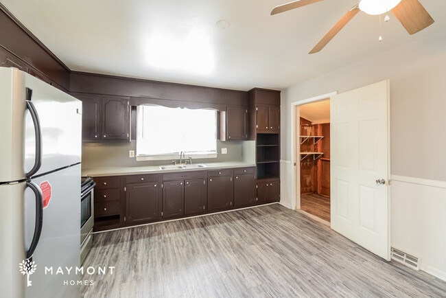 Photo - 3720 Rolling Rd