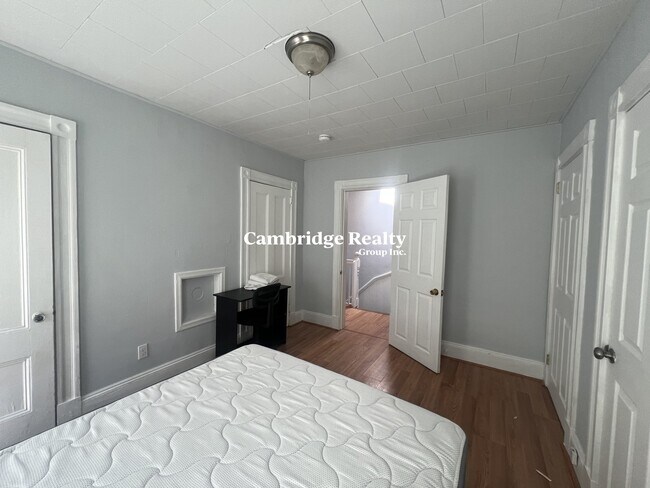 9 7th St Unit J