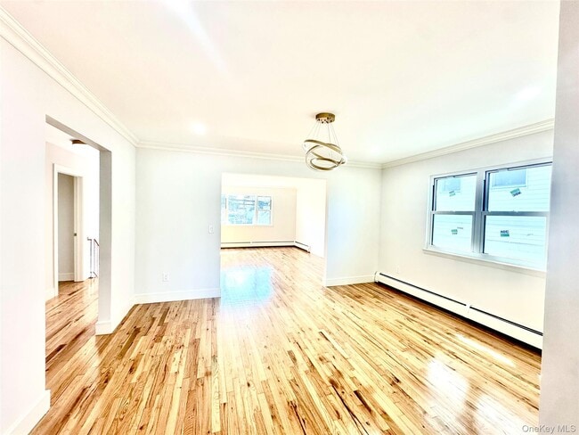 Photo - 495 Kimball Ave Unidad 2nd Floor