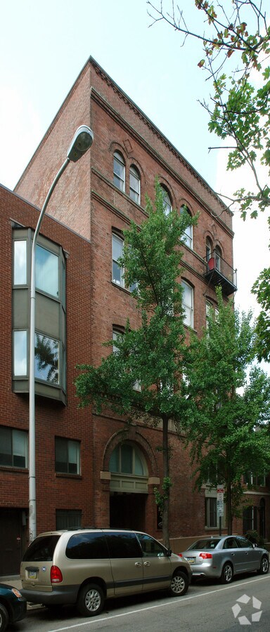 Beekman Place - Way Rittenhouse