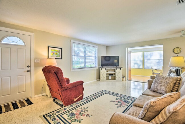 896 S Venice Blvd Unit SI ID1546109P