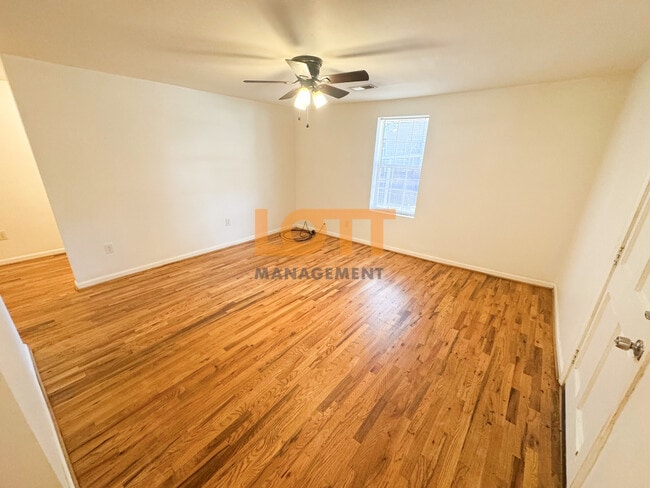 16 Highlawn Ave