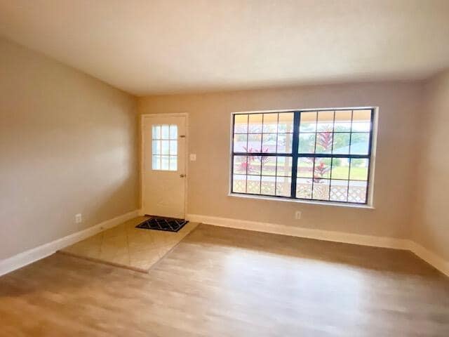 Photo - 361 Evergreen Pl
