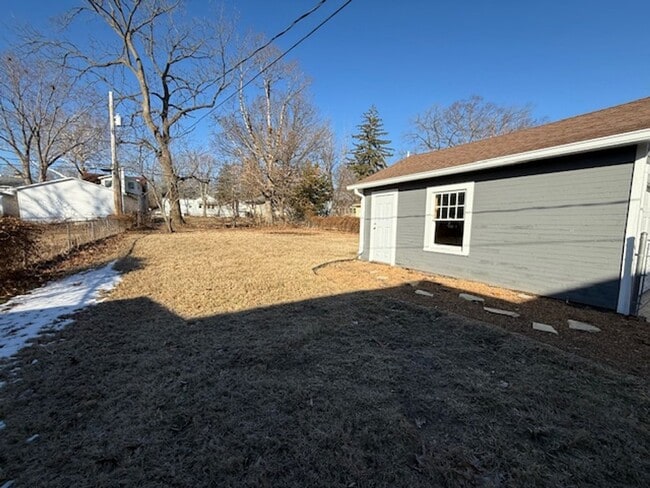 415 N Summit Ave