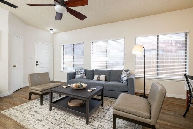 Photo - 2906 Northrope St Unit SI ID1575073P