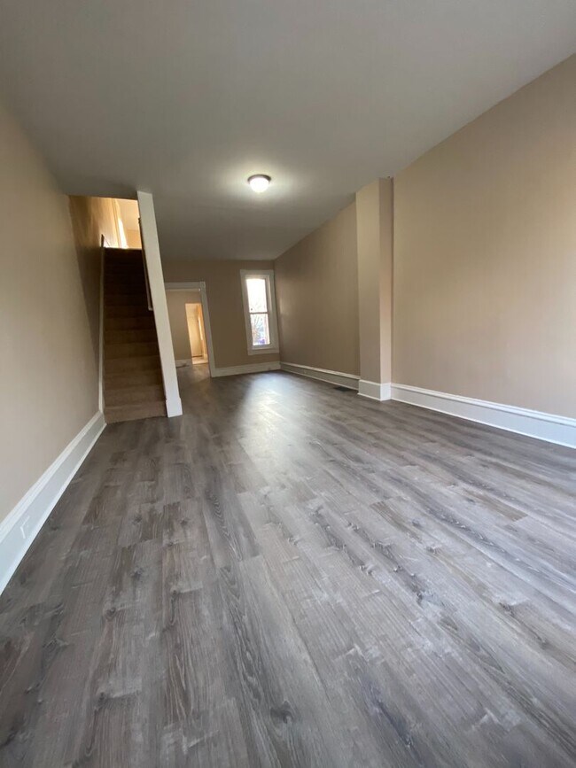 Coming soon.... Reading Four bedroom one Rental House Rental in