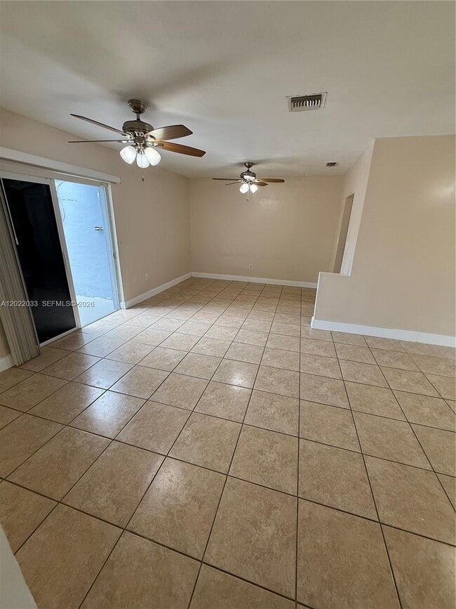 Photo - 17520 NW 40th Ave
