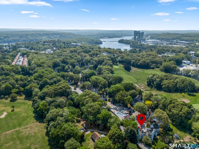 Photo - 2124 Old Pond Ln Unit 2124