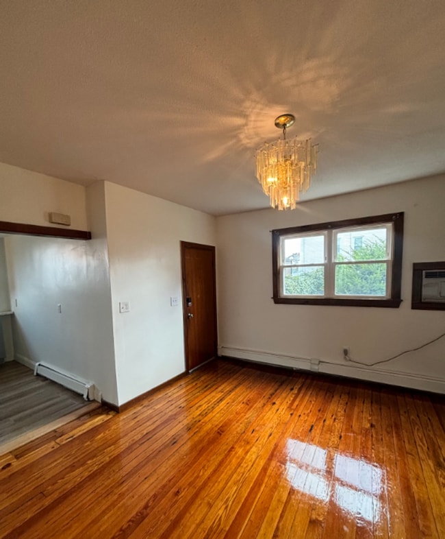 Photo - 90 Montaup St Unit 1
