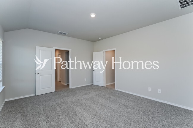 Photo - 8432 Hollymead Ln