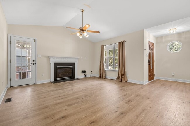 Photo - 5703 Stardust Dr