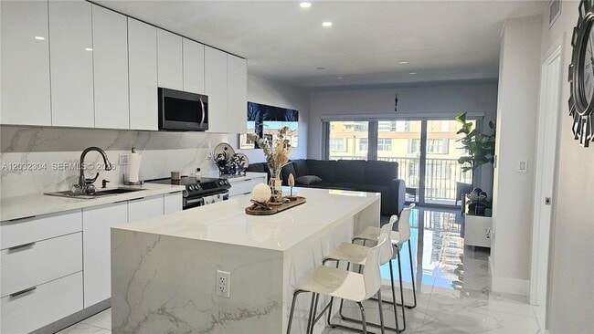 Photo - 1950 S Ocean Dr Unit 3D