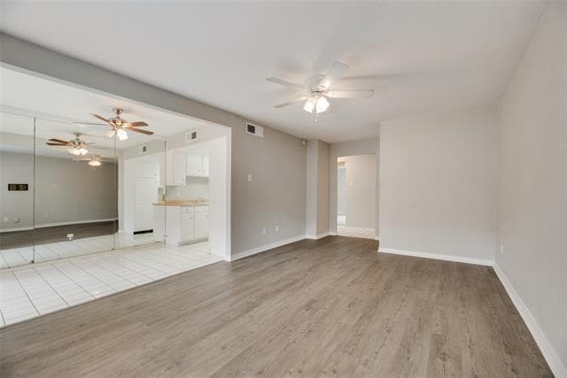 Photo - 15914 Stillwood St