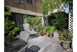 Up to at least 5 spaces! LOOK AT THE FLOOR... - Up to at least 5 spaces! LOOK AT THE FLOOR... Apartment Unit 1