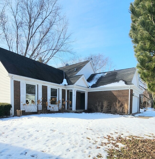 Photo - 5 Castlegate Ct