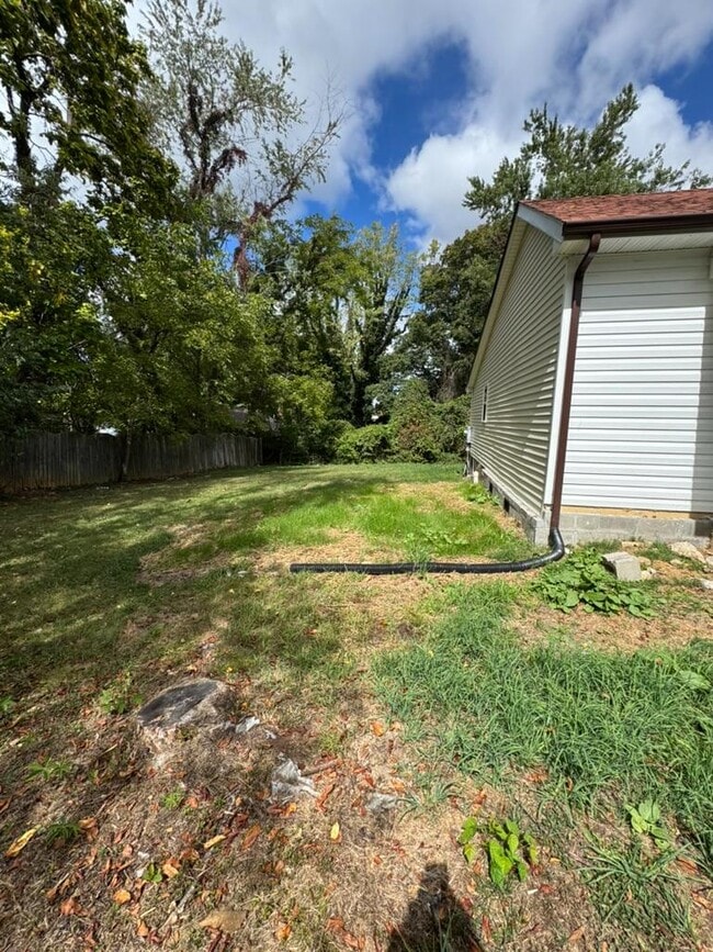Photo - 1228 Cambria St NE
