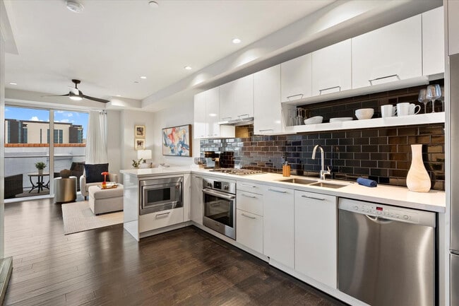 Photo - 4422 N 75th St Unit 6002