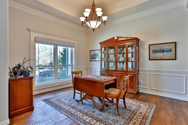 Photo - 8921 Crest Wood Dr