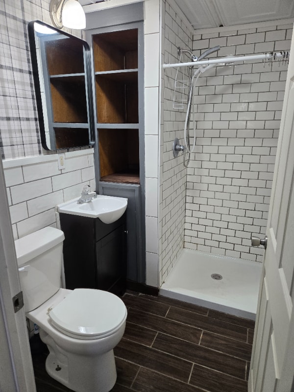 Photo - 1105 Olive St