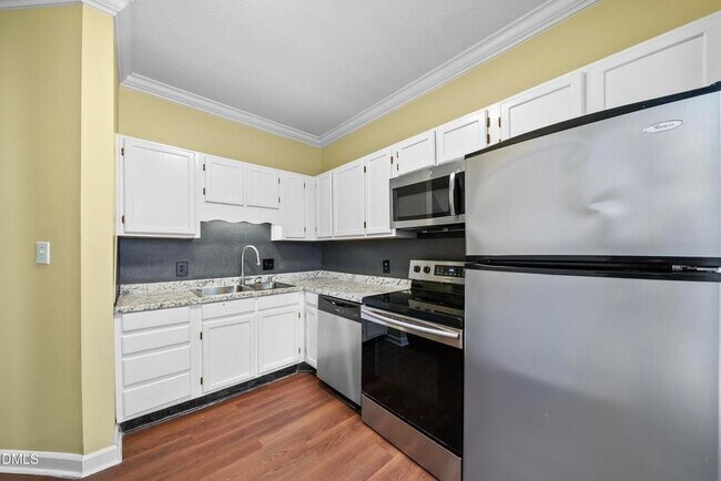 Photo - 6115 Highcastle Ct
